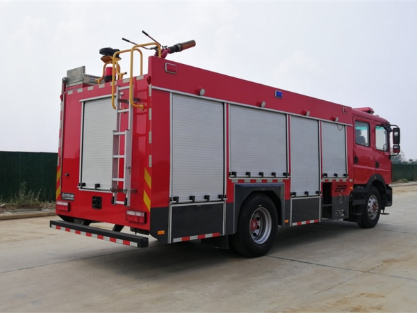 JDF5171GXFSG70/E6型水罐消防車