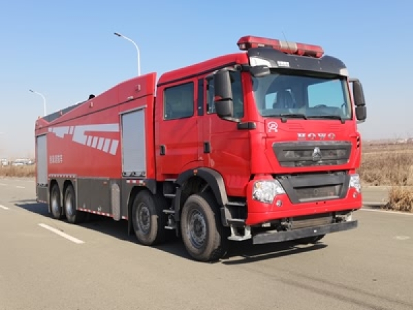 豪沃18噸泡沫消防車(chē)